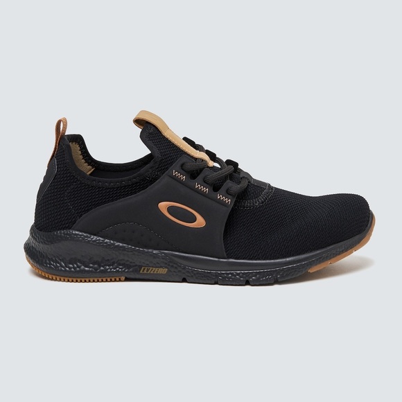 Oakley Other - Oakley Men's Black and Brown Sneakers new size 9.5 with tags no box